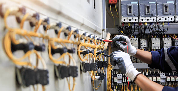 Professional Electrician technician working in Rossville, GA